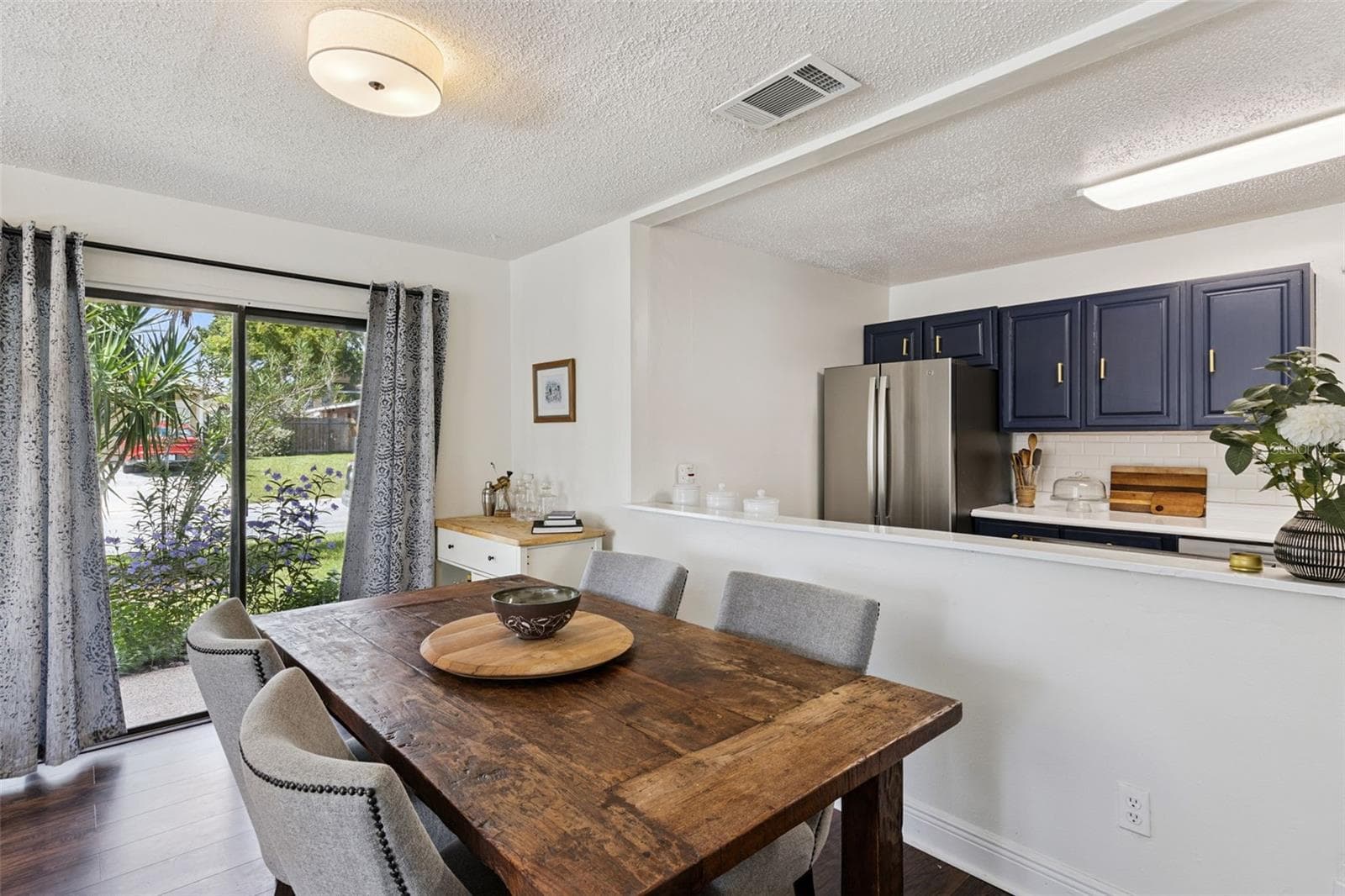 Dinning - 445 COTTONWOOD DR, ALTAMONTE SPRINGS