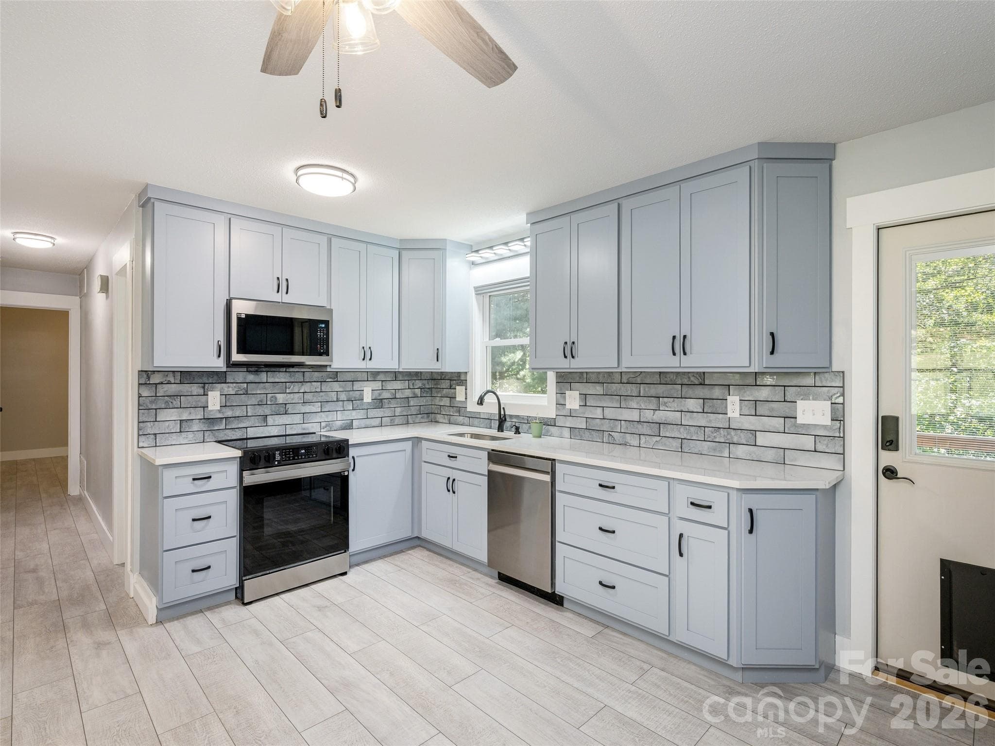 Single Family Residence at 4103 Turnpike Road, Horse Shoe, photo 10 of 31
