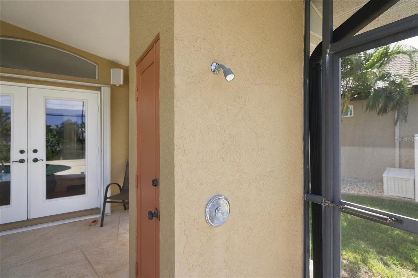 Outdoor shower - 1252 ROYAL TERN DR, PUNTA GORDA
