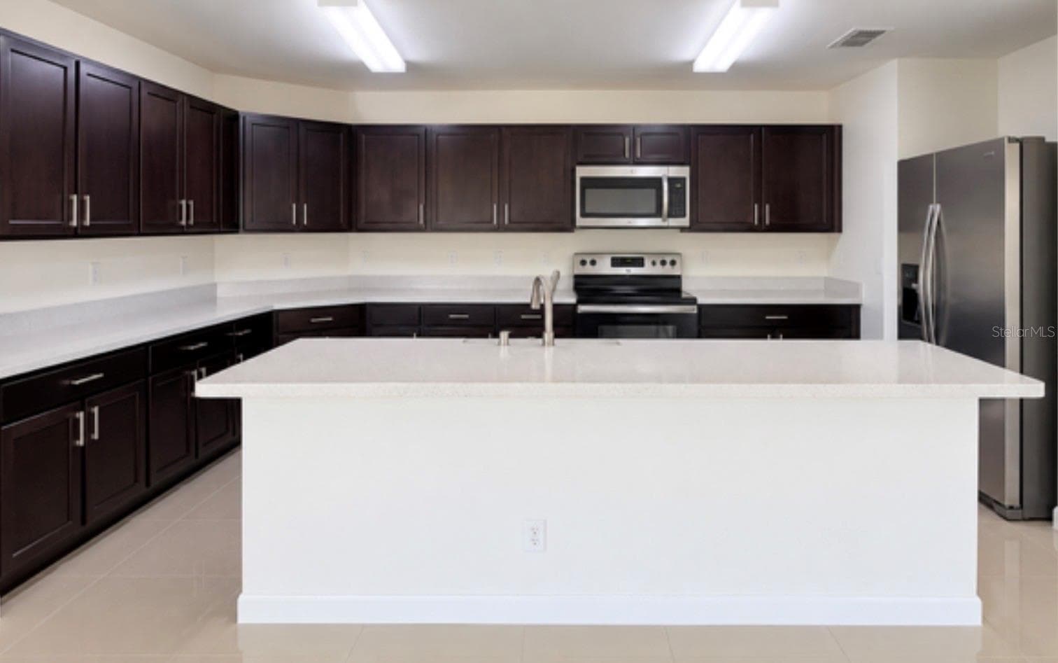 Single Family Residence at 604 SARNER PASS WAY, WINTER HAVEN, photo 2 of 21