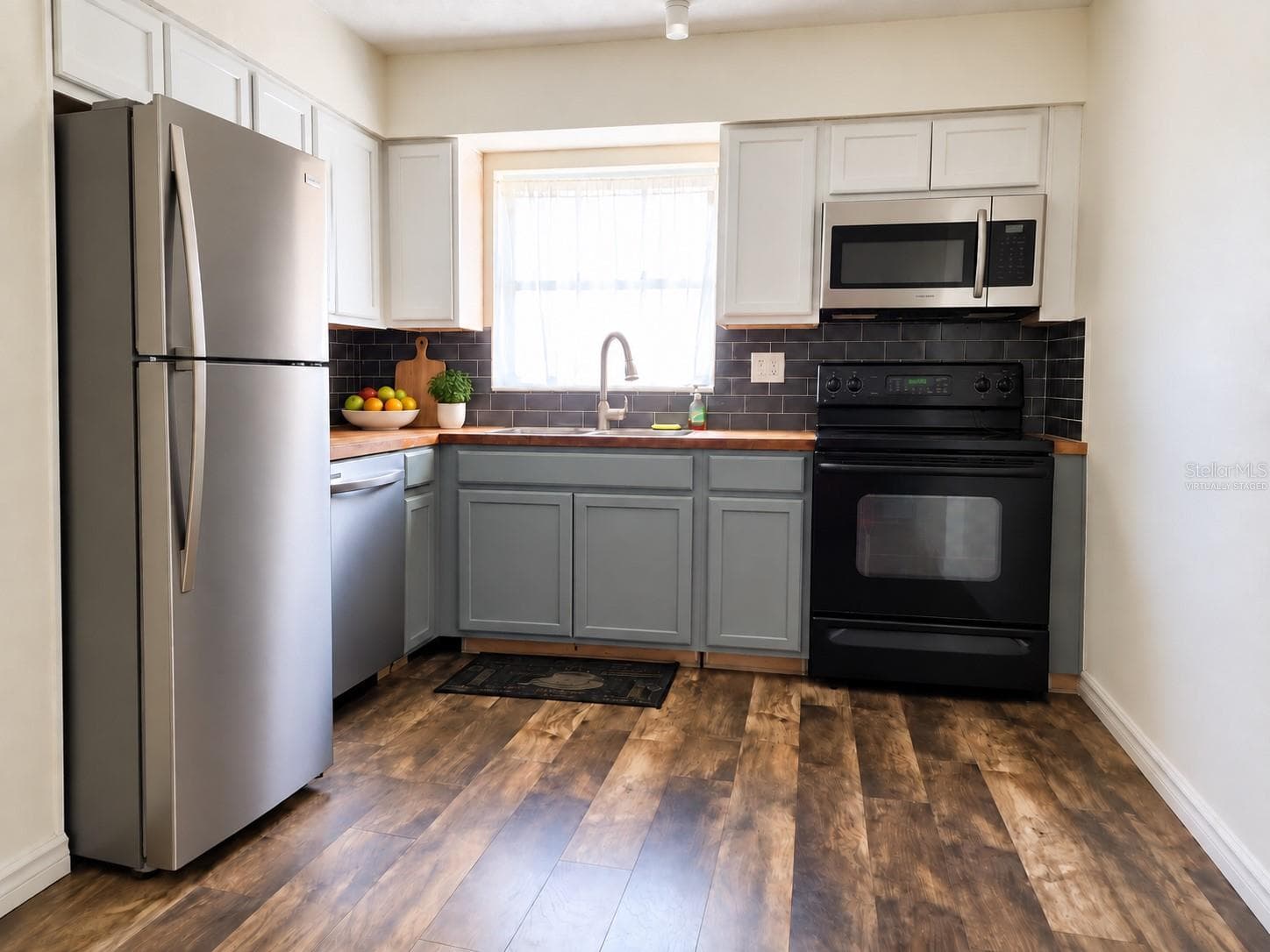 Virtually Staged - 2784 DUDLEY DR #E, WEST PALM BEACH