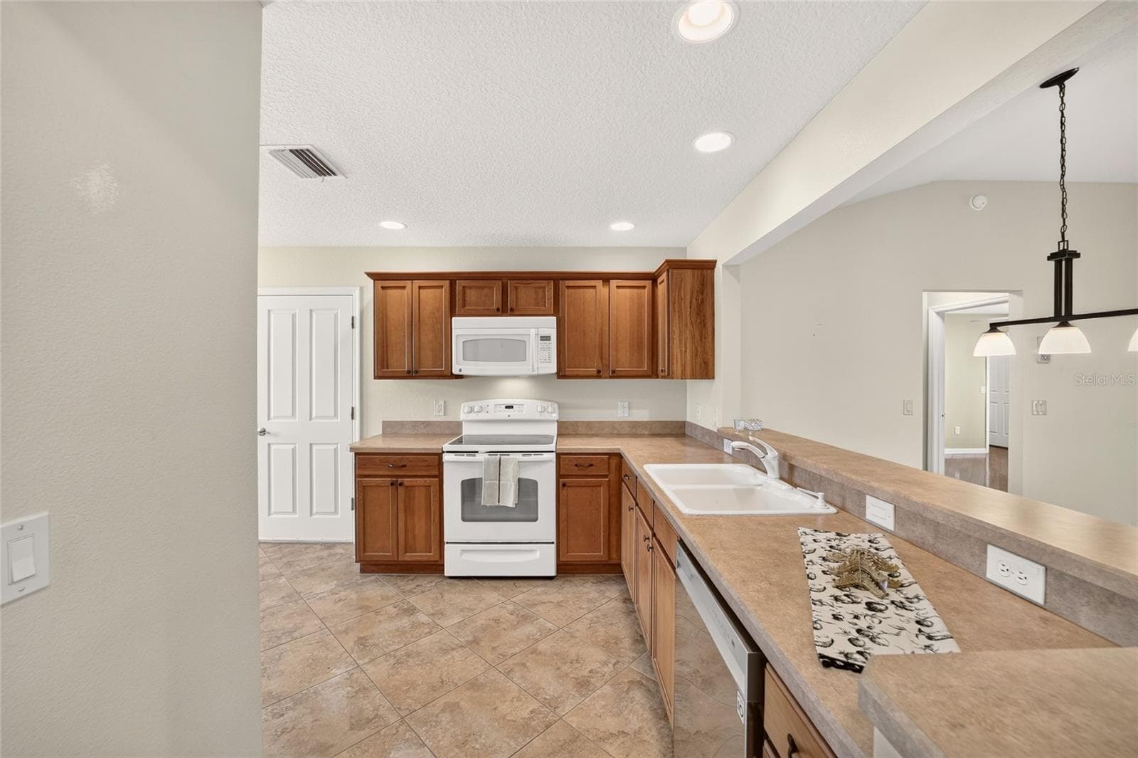 Single Family Residence at 770 GOLIATH PL, THE VILLAGES, photo 26 of 63