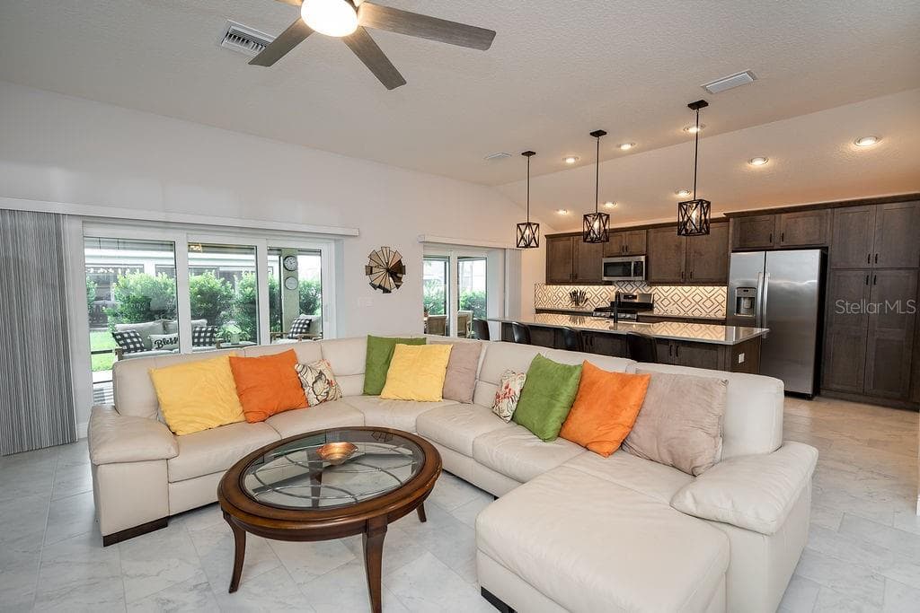 Single Family Residence at 1364 FRANCESCA PL, THE VILLAGES, photo 11 of 63