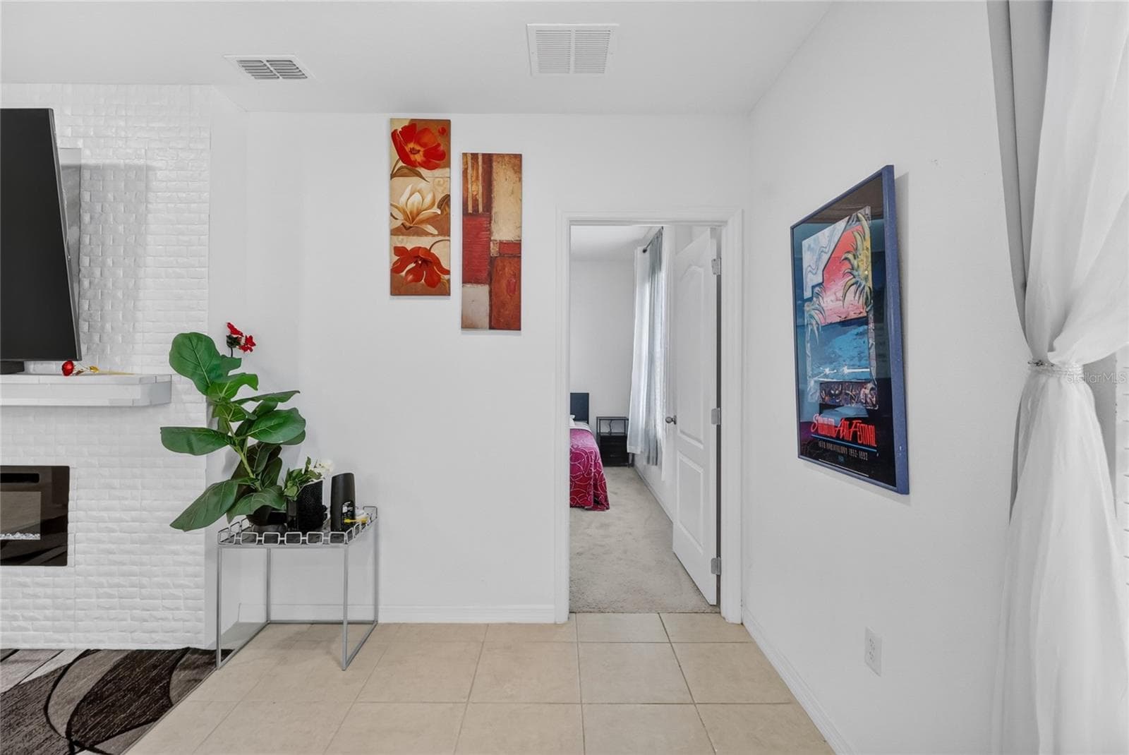 Looking towards primary bedroom - 456 ADRIEL AVE, WINTER HAVEN