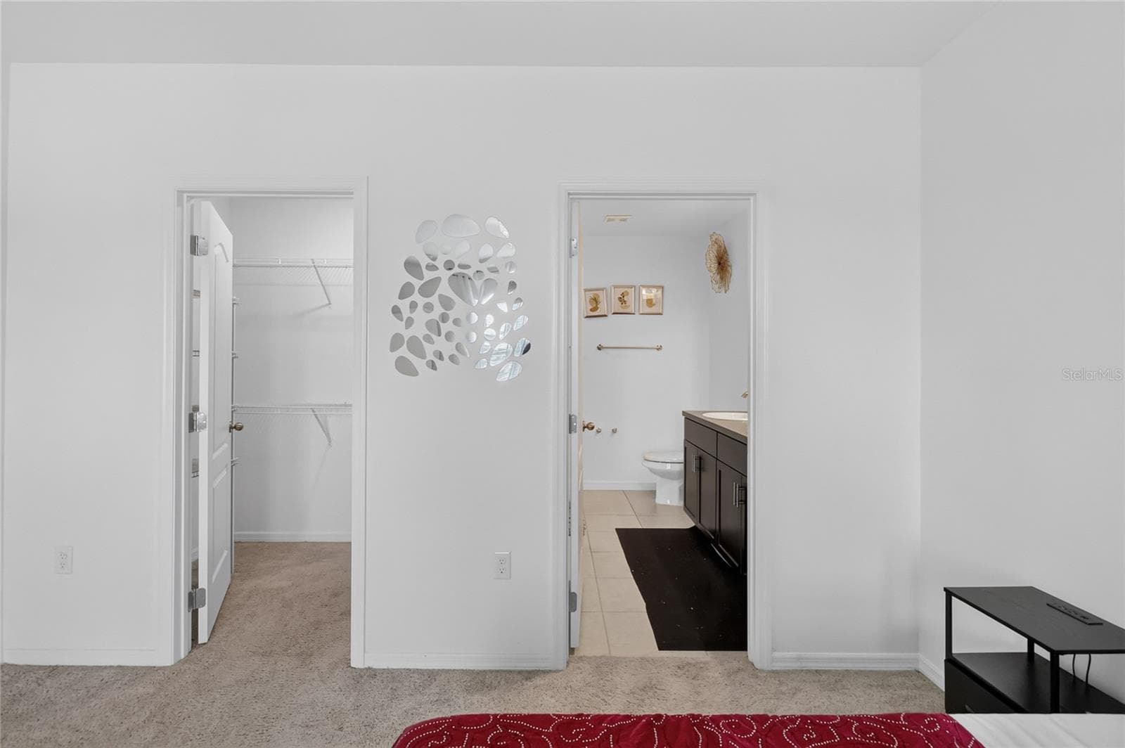 Walk in closet and ensuite bathroom - 456 ADRIEL AVE, WINTER HAVEN