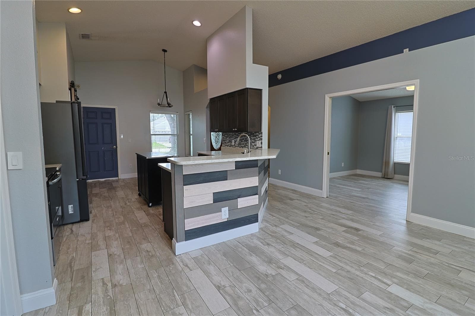 Single Family Residence at 528 ROYAL TREE LN, OVIEDO, photo 6 of 33