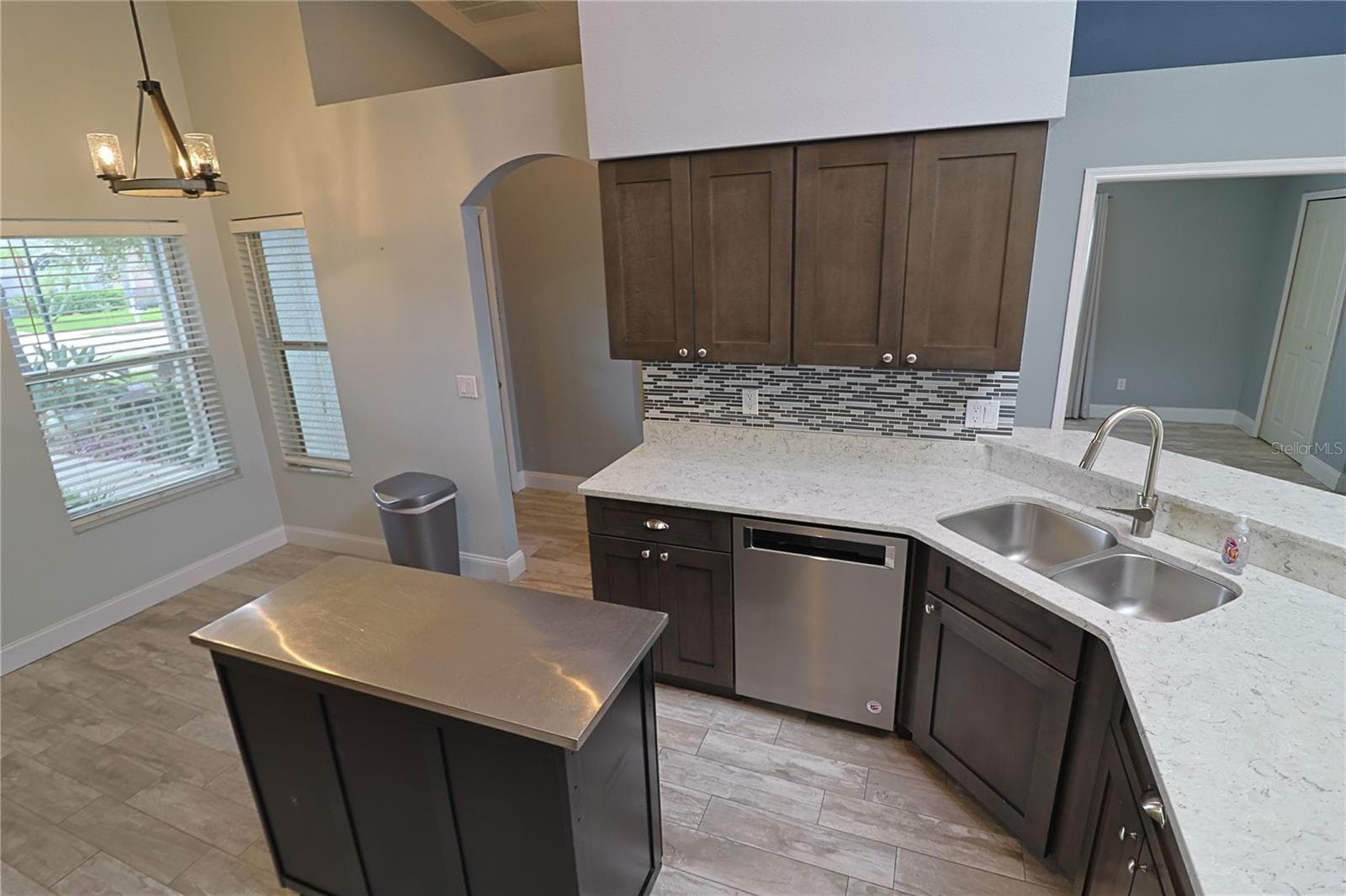 Single Family Residence at 528 ROYAL TREE LN, OVIEDO, photo 10 of 33