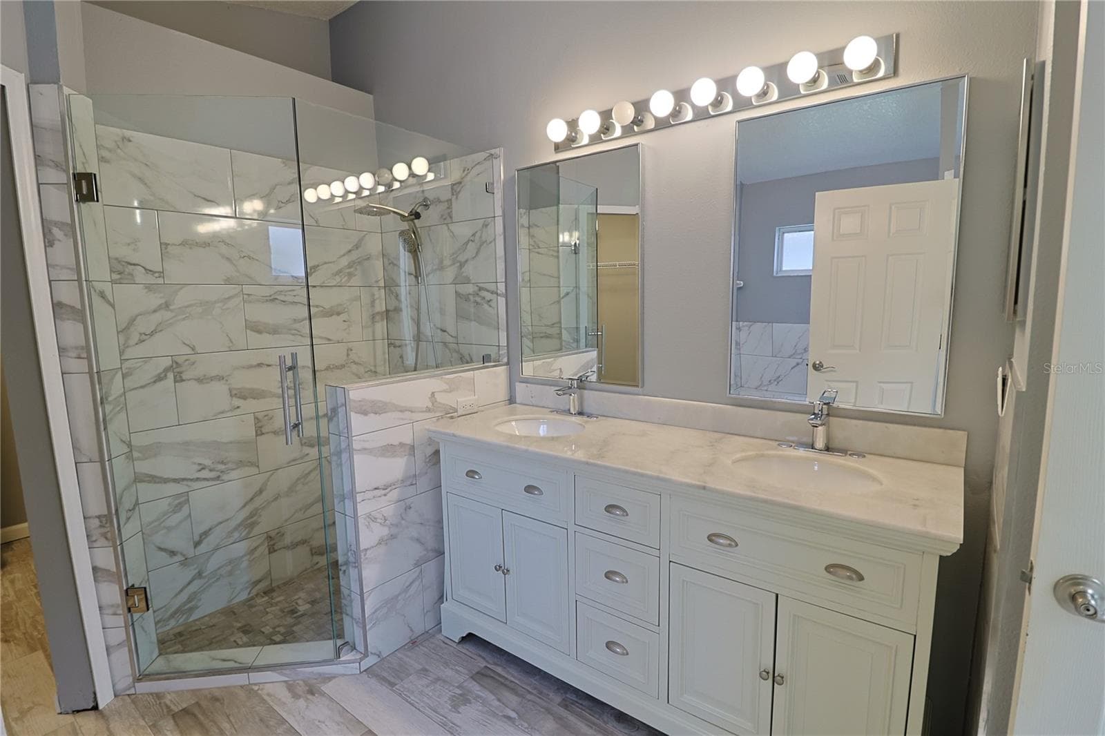 Single Family Residence at 528 ROYAL TREE LN, OVIEDO, photo 21 of 33
