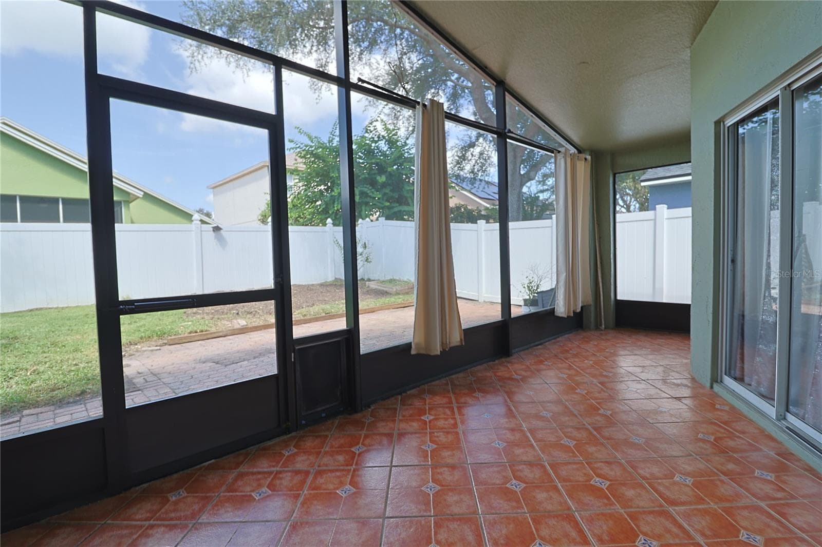 Single Family Residence at 528 ROYAL TREE LN, OVIEDO, photo 29 of 33