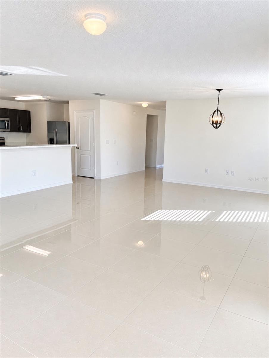 Single Family Residence at 604 SARNER PASS WAY, WINTER HAVEN, photo 3 of 21