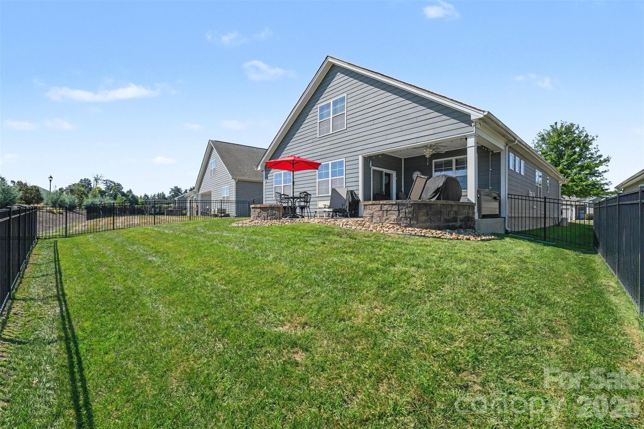 Single Family Residence at 110 Boatwright Lane, Mooresville, photo 17 of 27