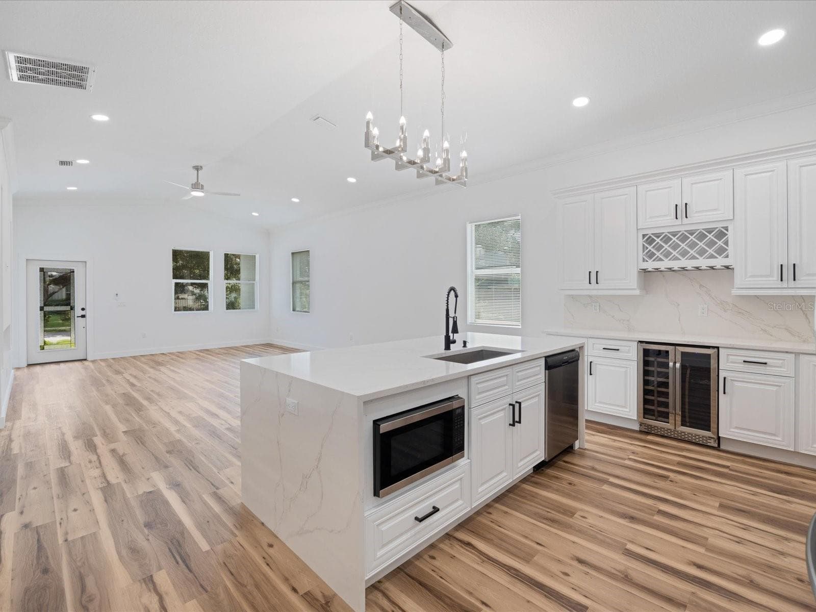 Single Family Residence at 611 ELM ST, SAFETY HARBOR, photo 8 of 45