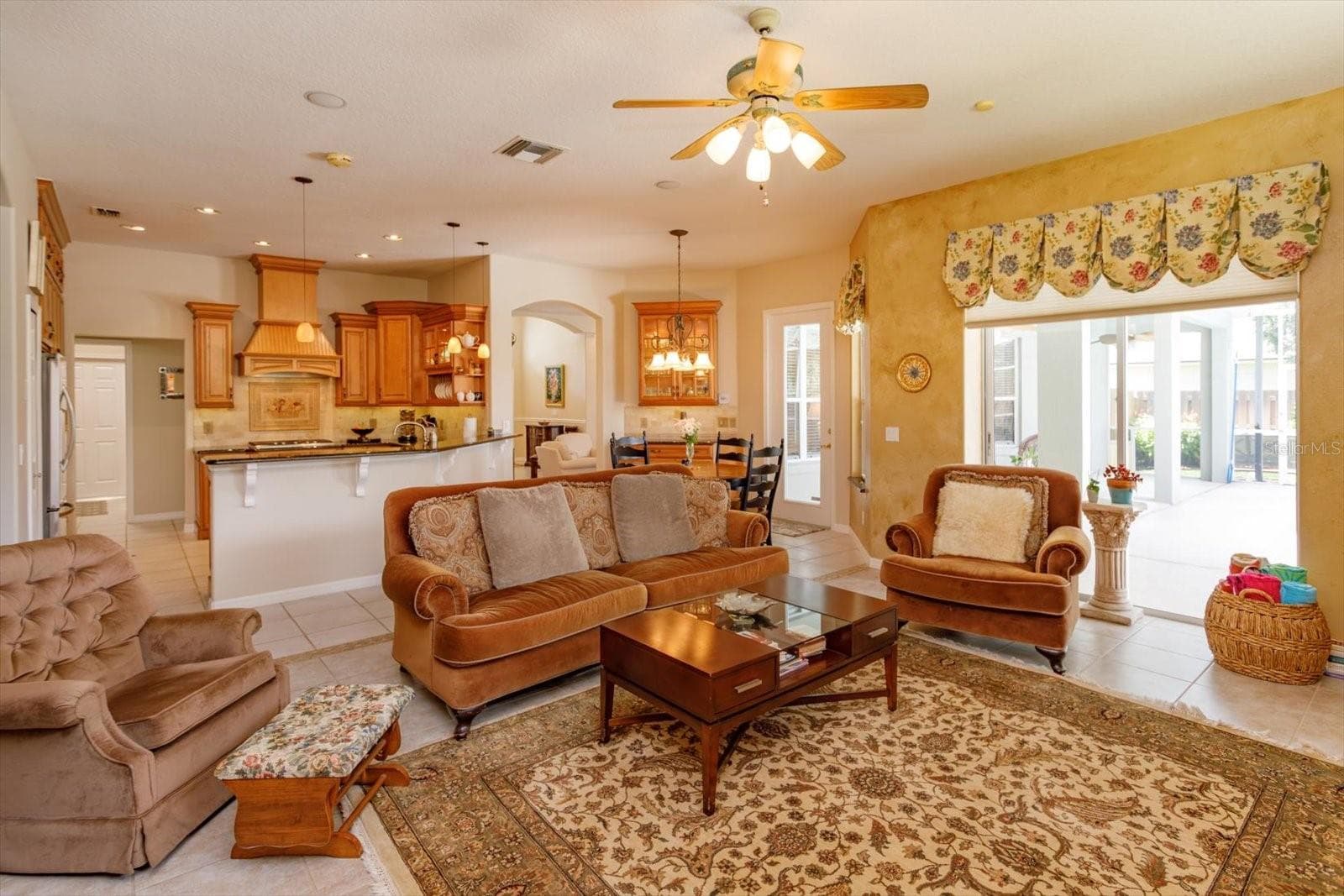 Single Family Residence at 2898 OAK BLUFF WAY, OVIEDO, photo 16 of 43