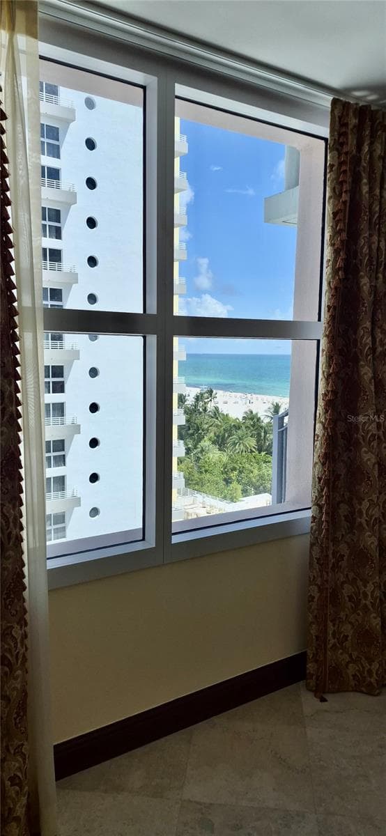 master bedroom - 1500 OCEAN DR #905, MIAMI BEACH