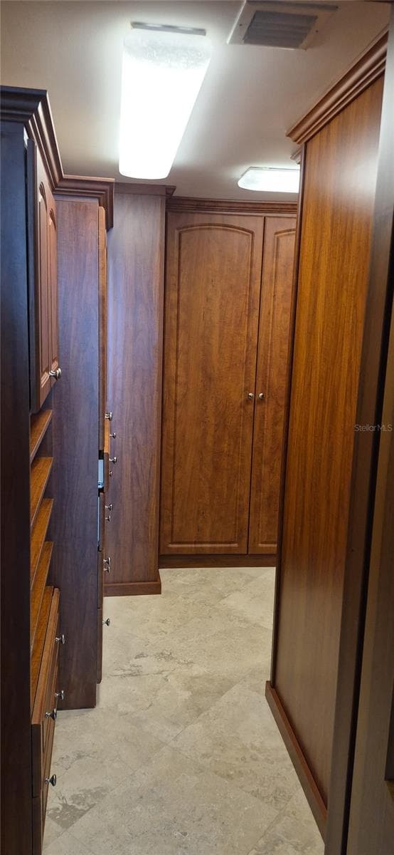Master closet - 1500 OCEAN DR #905, MIAMI BEACH