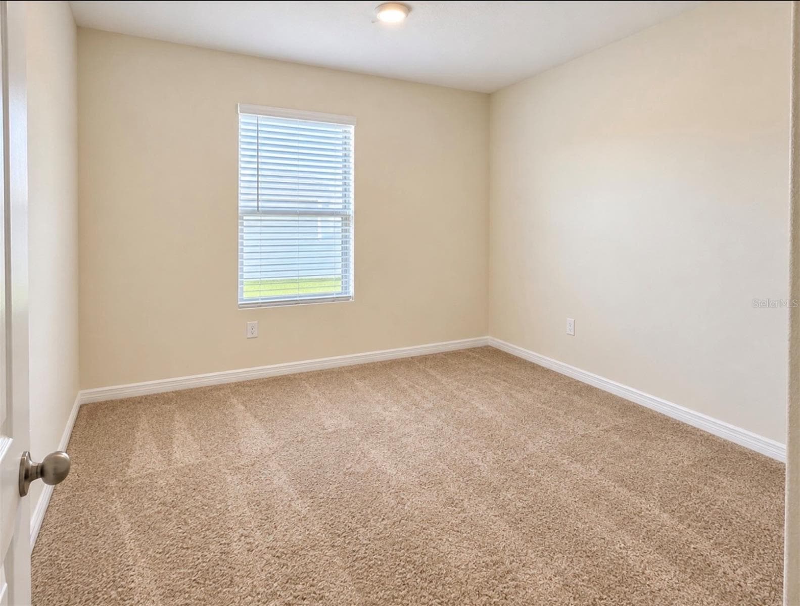 Single Family Residence at 604 SARNER PASS WAY, WINTER HAVEN, photo 5 of 21