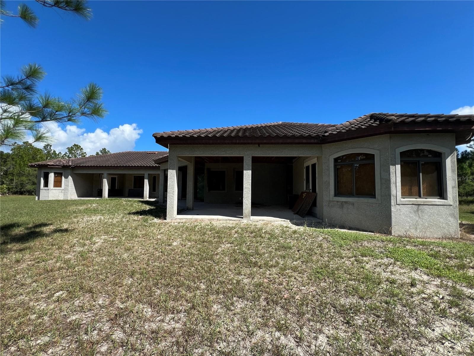Single Family Residence at 3811 GALLARDIA DR, INDIAN LAKE ESTATES, photo 5 of 8