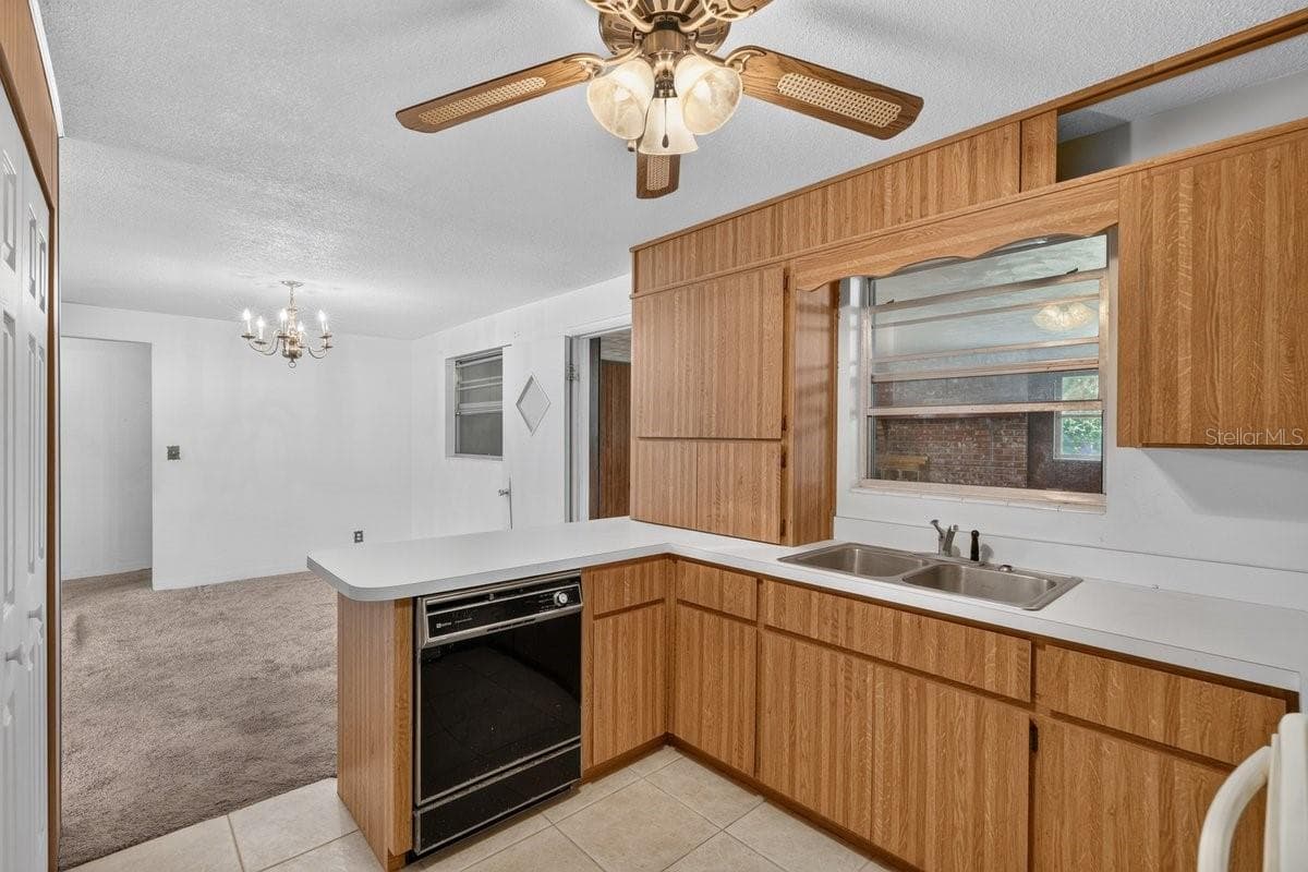 Single Family Residence at 779 TIMOTHY ST, ORMOND BEACH, photo 8 of 36