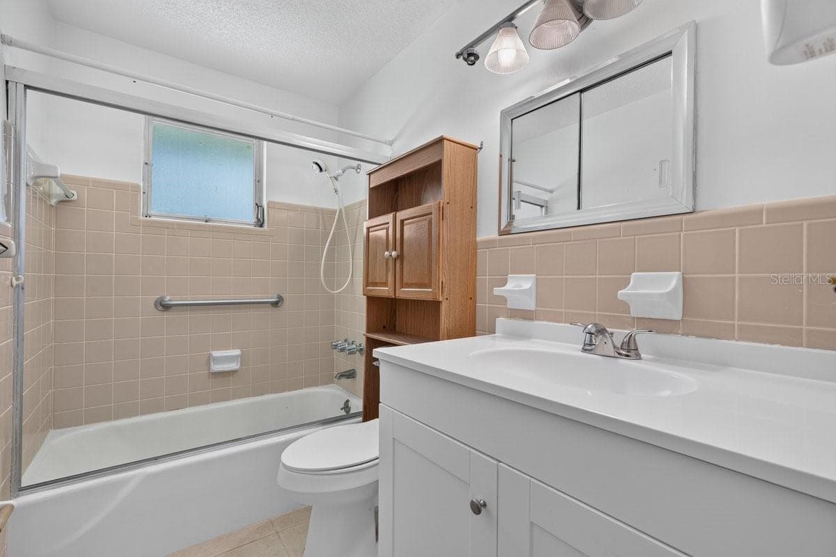 Single Family Residence at 779 TIMOTHY ST, ORMOND BEACH, photo 17 of 36