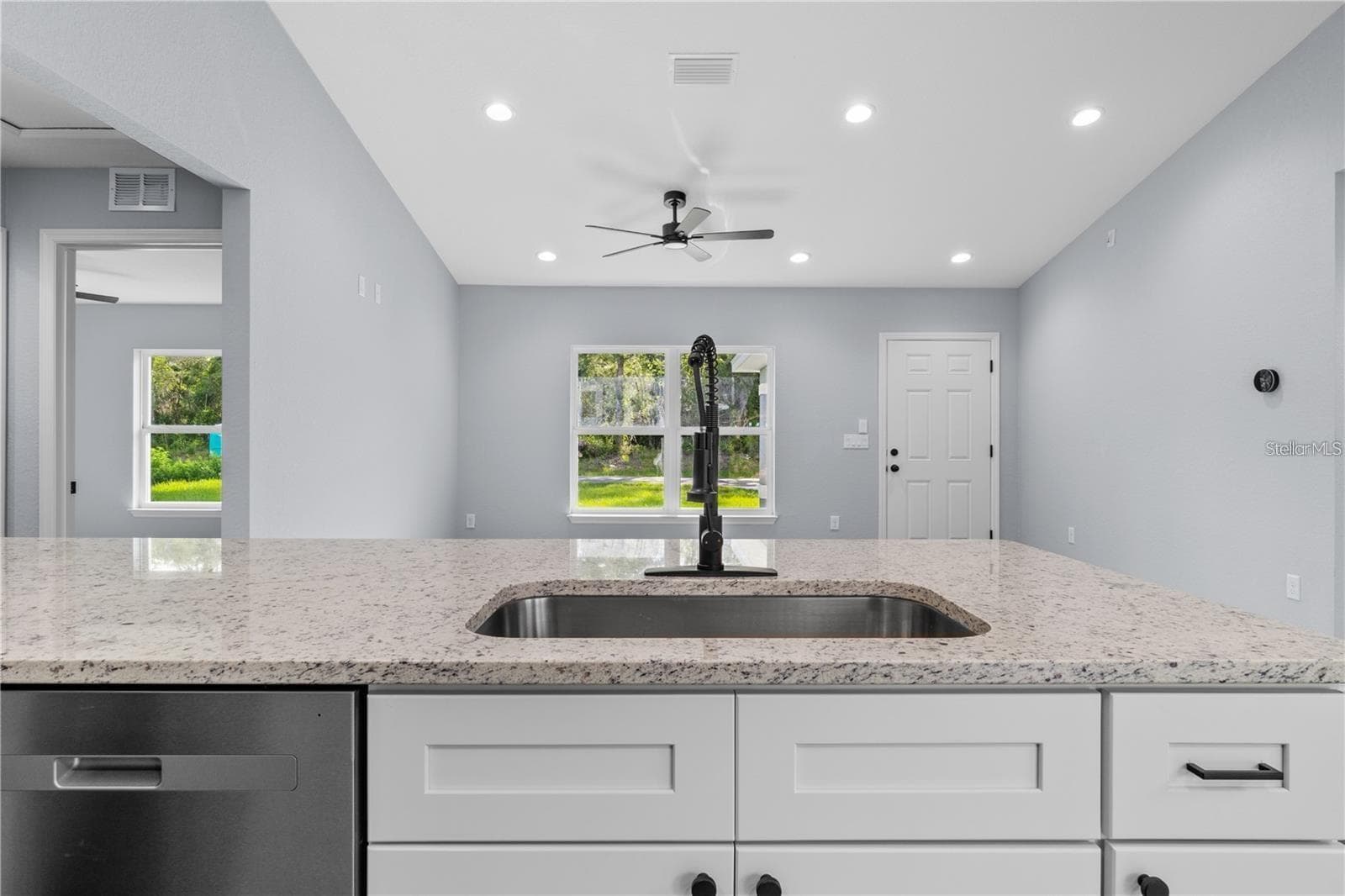 Single Family Residence at 14145 SE 34TH TER, SUMMERFIELD, photo 5 of 23