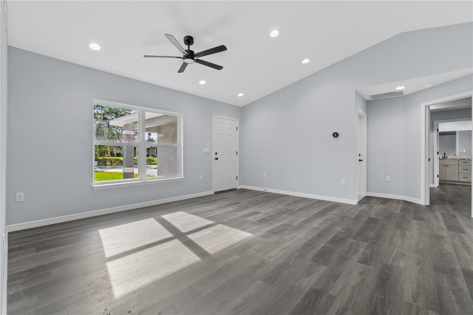 Single Family Residence at 14145 SE 34TH TER, SUMMERFIELD, photo 10 of 23