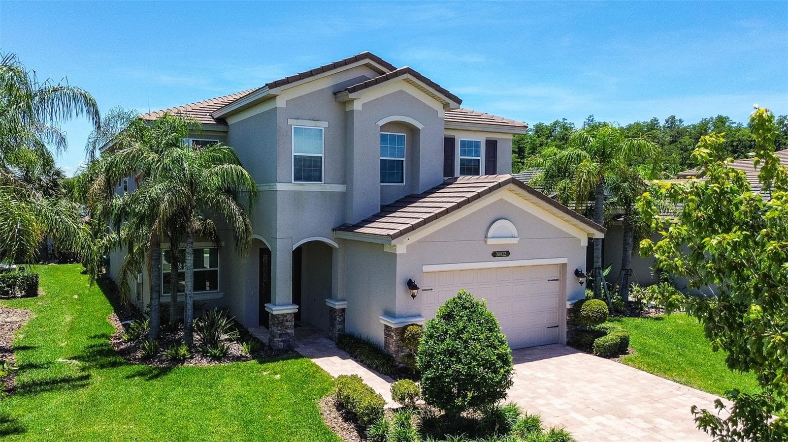 30932 Lindentree - 30932 LINDENTREE DR, WESLEY CHAPEL