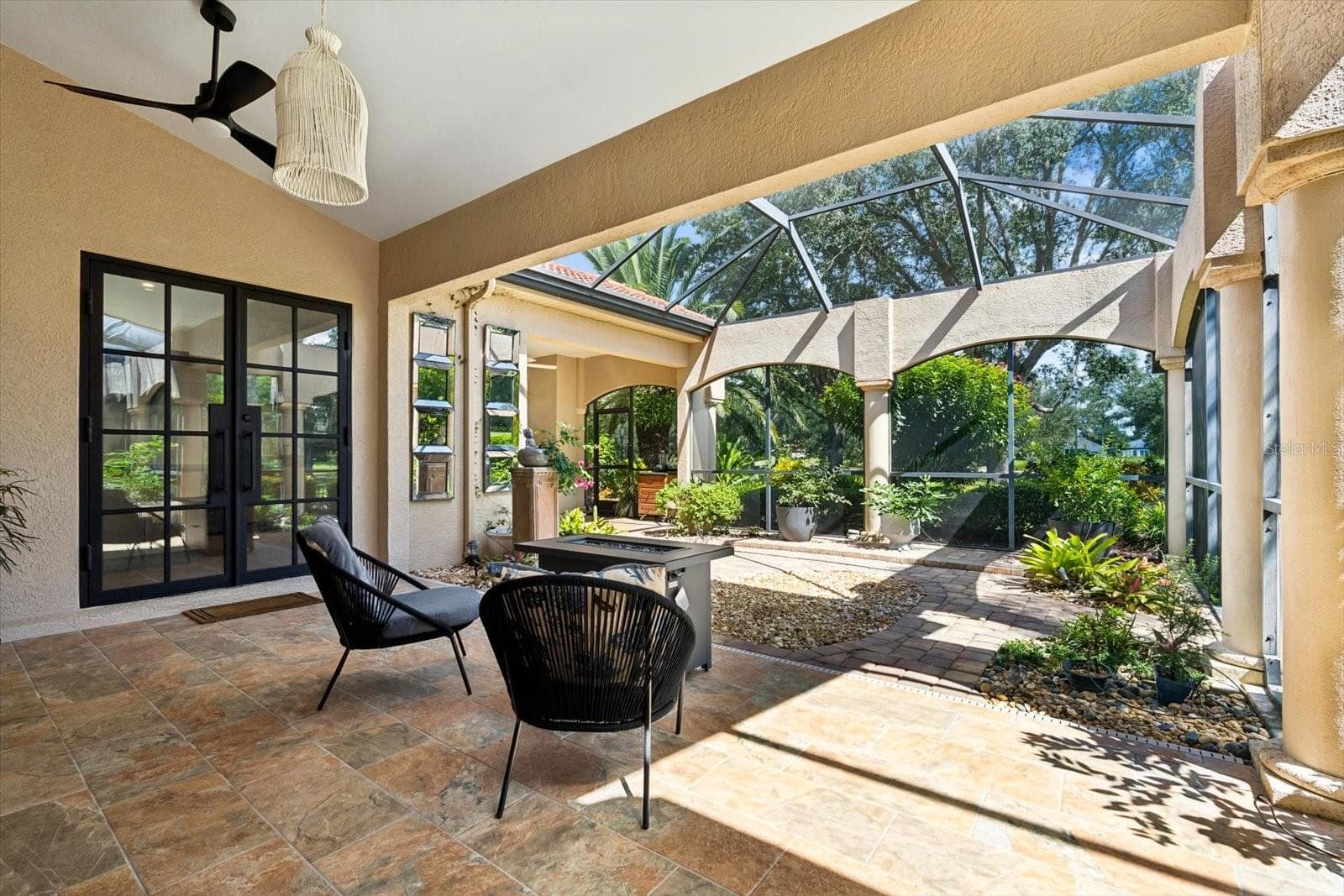 Single Family Residence at 7047 VILAMOURA PL, LAKEWOOD RANCH, photo 32 of 44