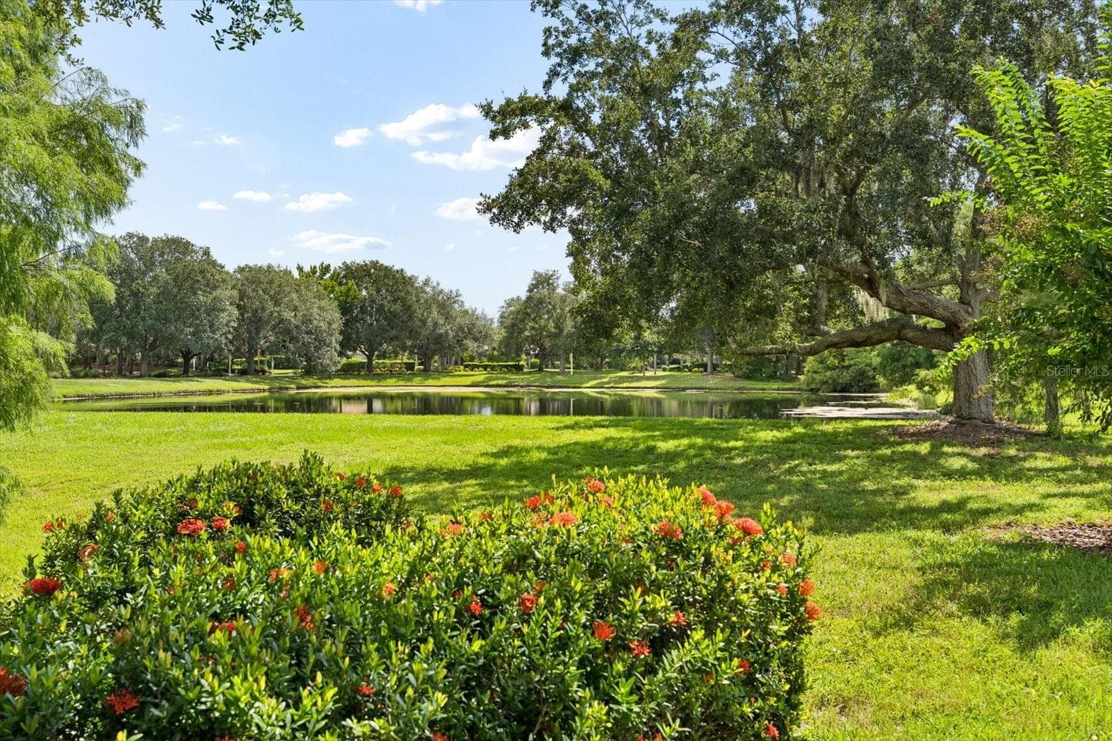 Single Family Residence at 7047 VILAMOURA PL, LAKEWOOD RANCH, photo 38 of 44