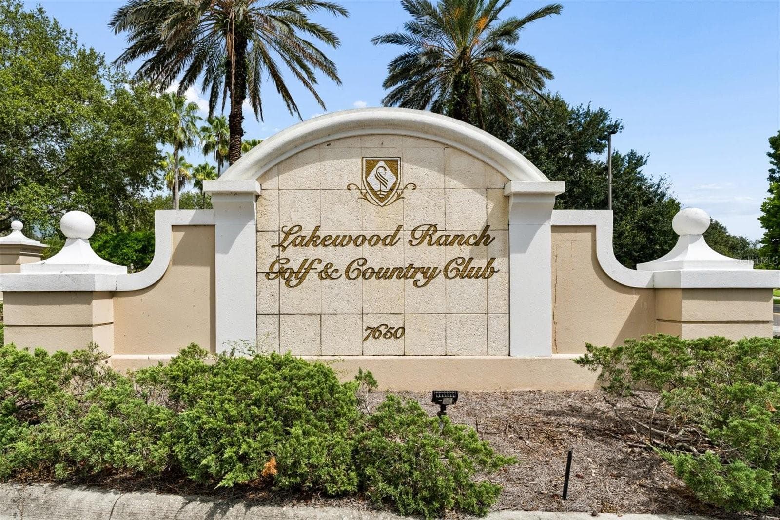 Single Family Residence at 7047 VILAMOURA PL, LAKEWOOD RANCH, photo 39 of 44