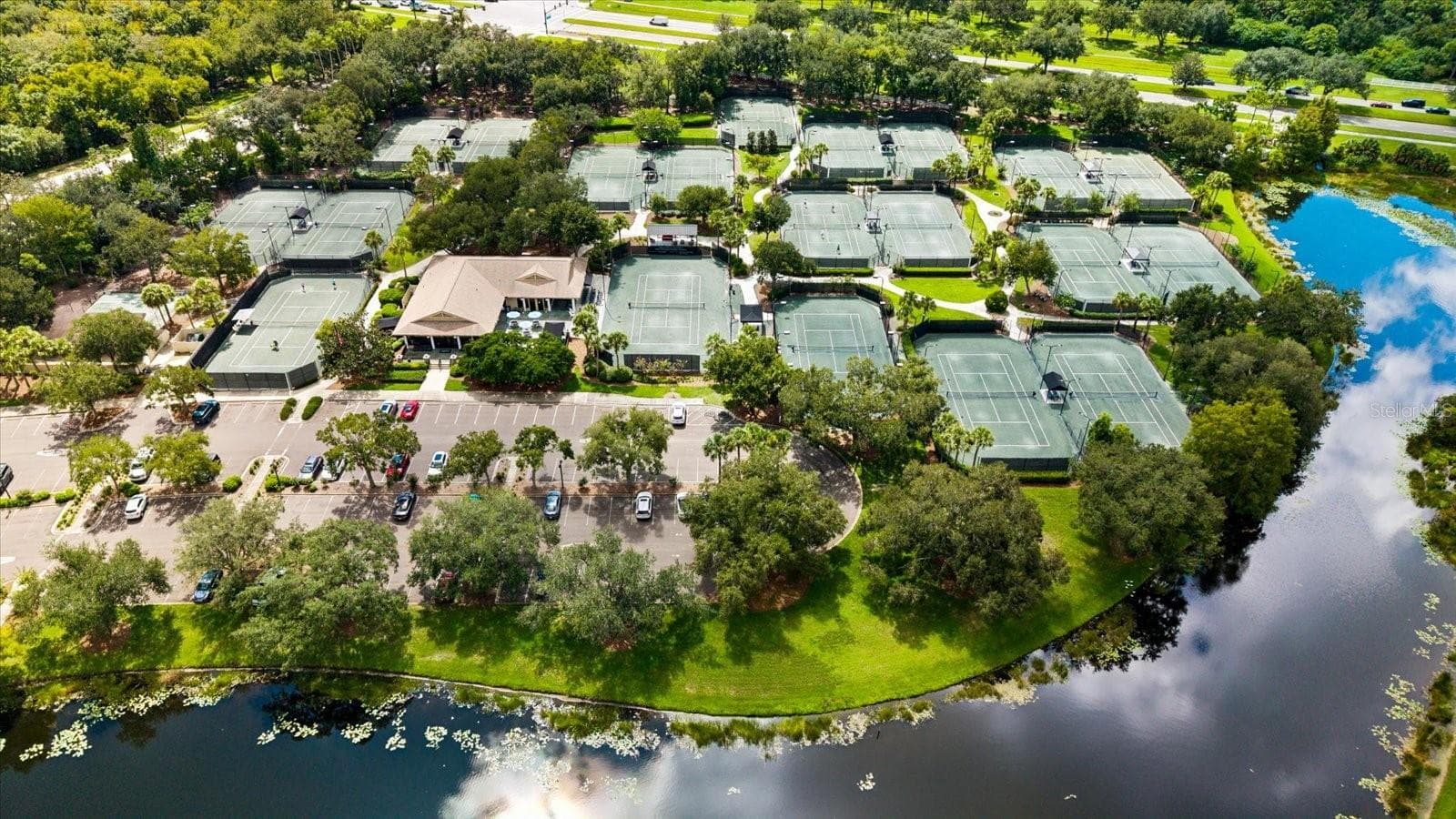 Single Family Residence at 7047 VILAMOURA PL, LAKEWOOD RANCH, photo 43 of 44
