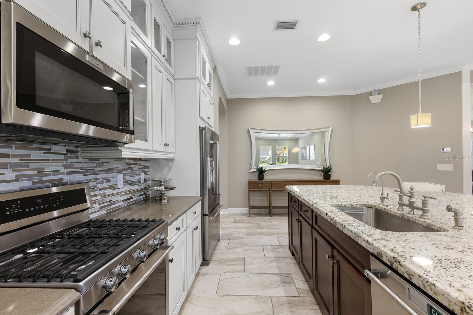 Single Family Residence at 12014 PERENNIAL PL, LAKEWOOD RANCH, photo 15 of 75