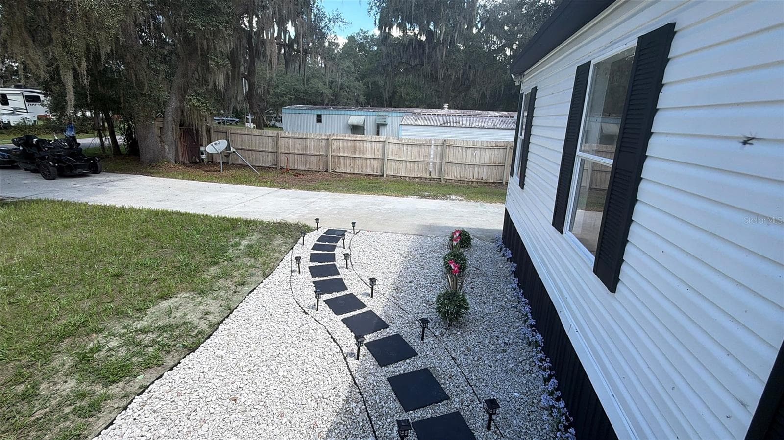 Manufactured Home at 1155 N BEACH PARK DR, INVERNESS, photo 5 of 65