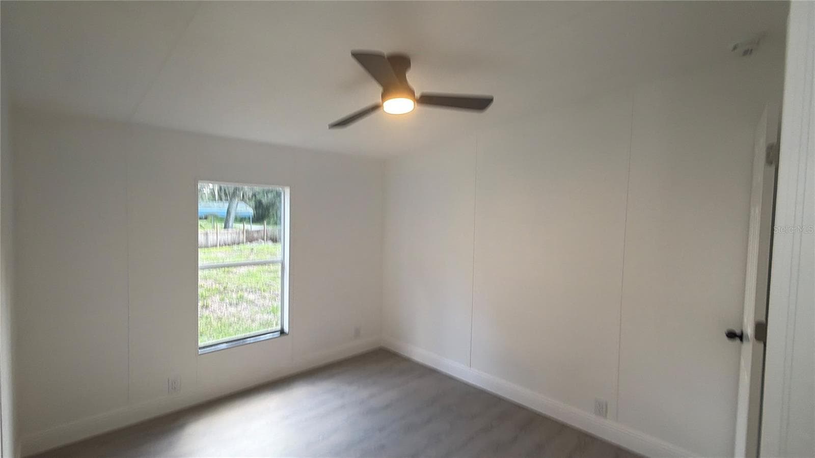 Manufactured Home at 1155 N BEACH PARK DR, INVERNESS, photo 20 of 65