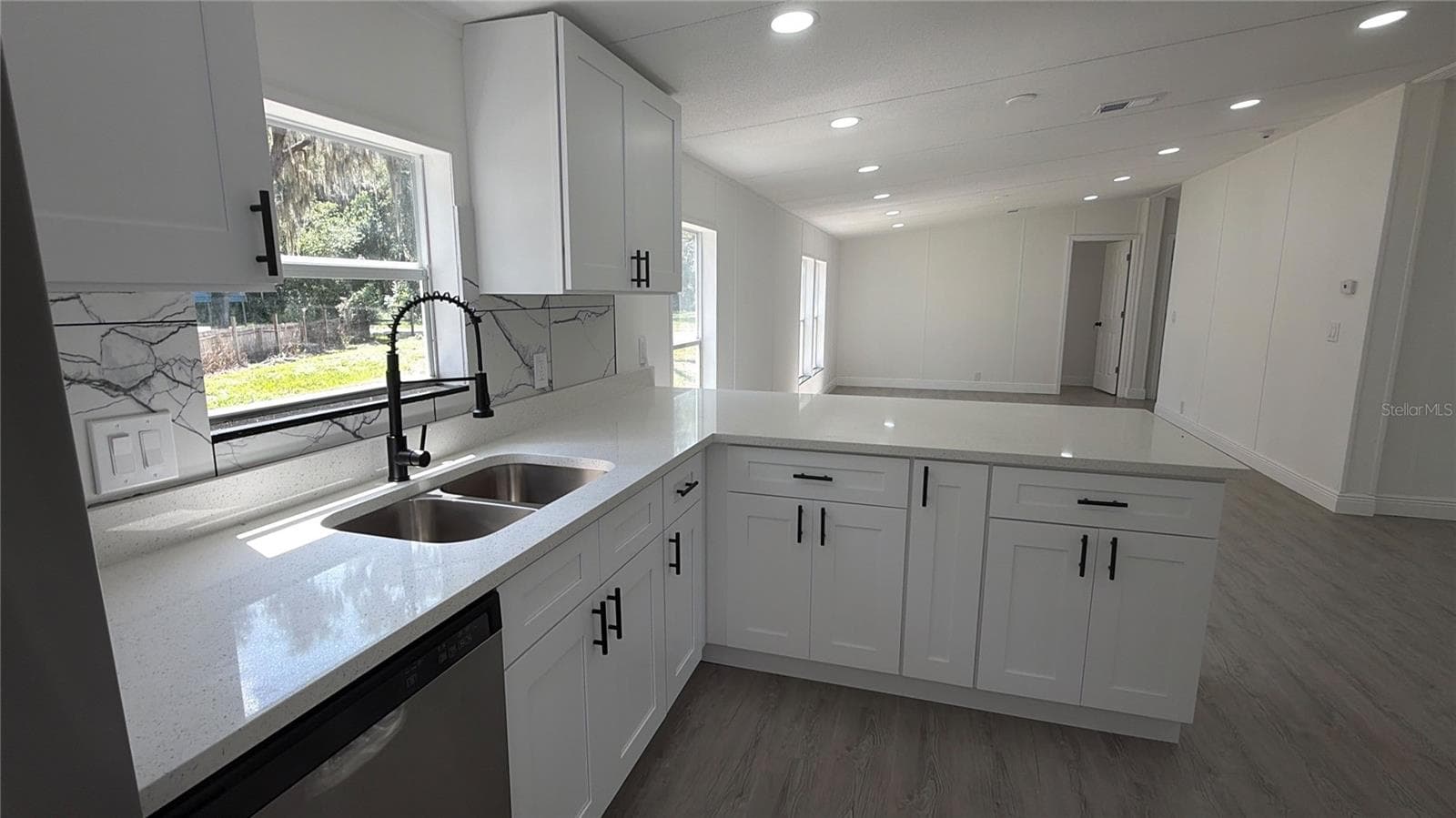 Manufactured Home at 1155 N BEACH PARK DR, INVERNESS, photo 26 of 65