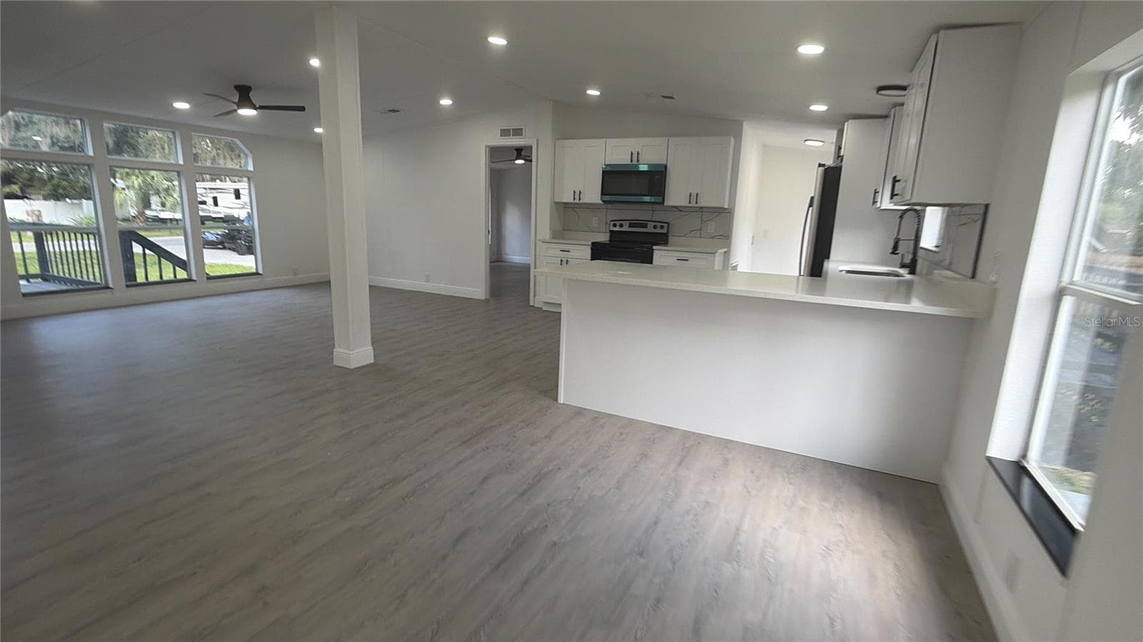 Manufactured Home at 1155 N BEACH PARK DR, INVERNESS, photo 35 of 65