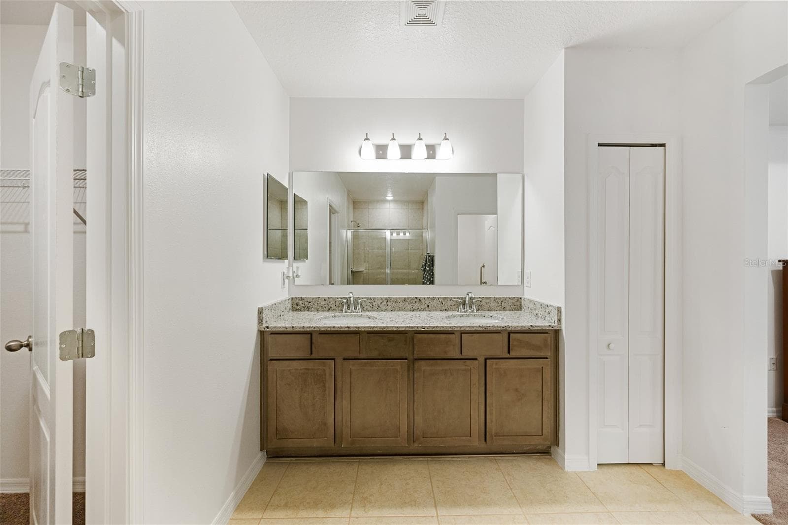 Single Family Residence at 1121 BRADFORD RIDGE, LEESBURG, photo 19 of 34