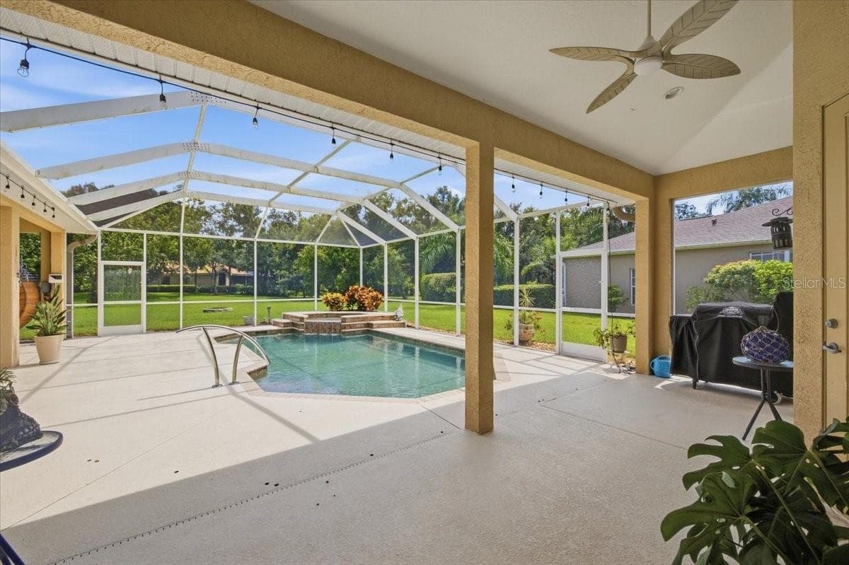 Single Family Residence at 2400 LITTLE COUNTRY RD, PARRISH, photo 37 of 54