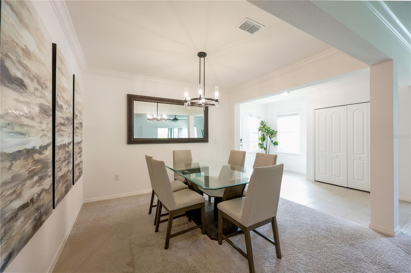 Single Family Residence at 1113 BRADFORD RIDGE DR, LEESBURG, photo 6 of 22