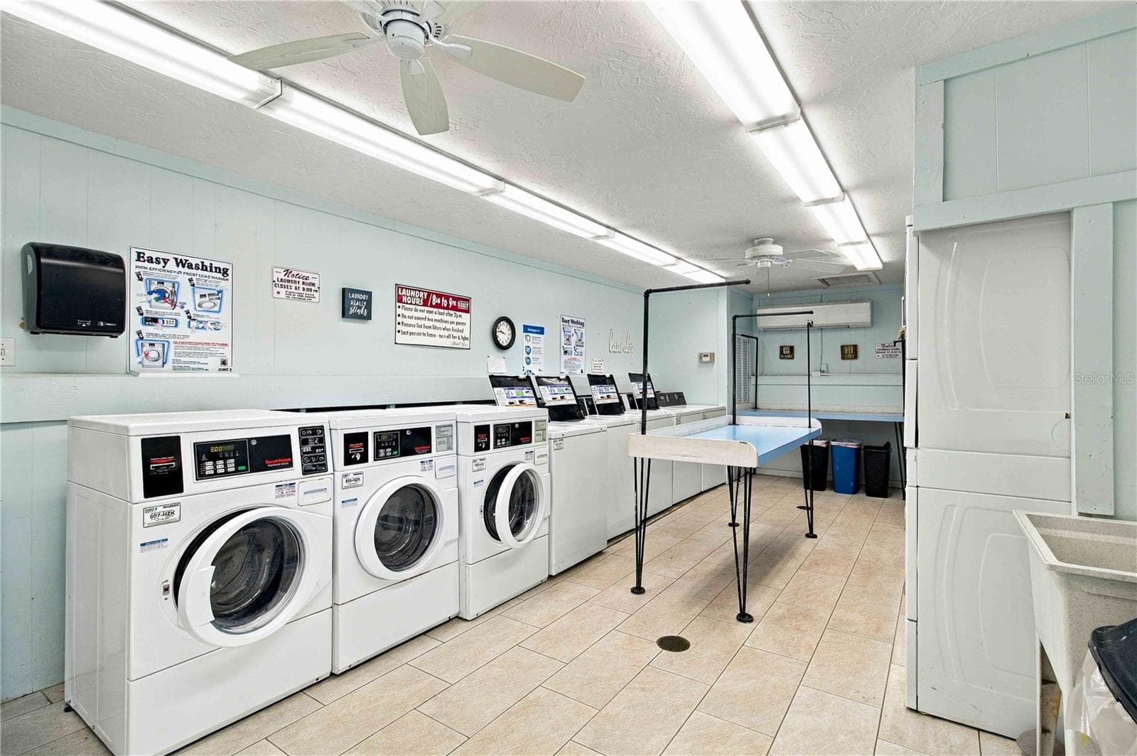 Laundry facilities on site - 304 47TH AVENUE DR W #313, BRADENTON