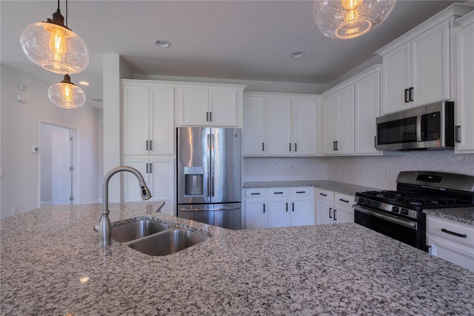 Single Family Residence at 7214 PARADISO DR, APOLLO BEACH, photo 23 of 58