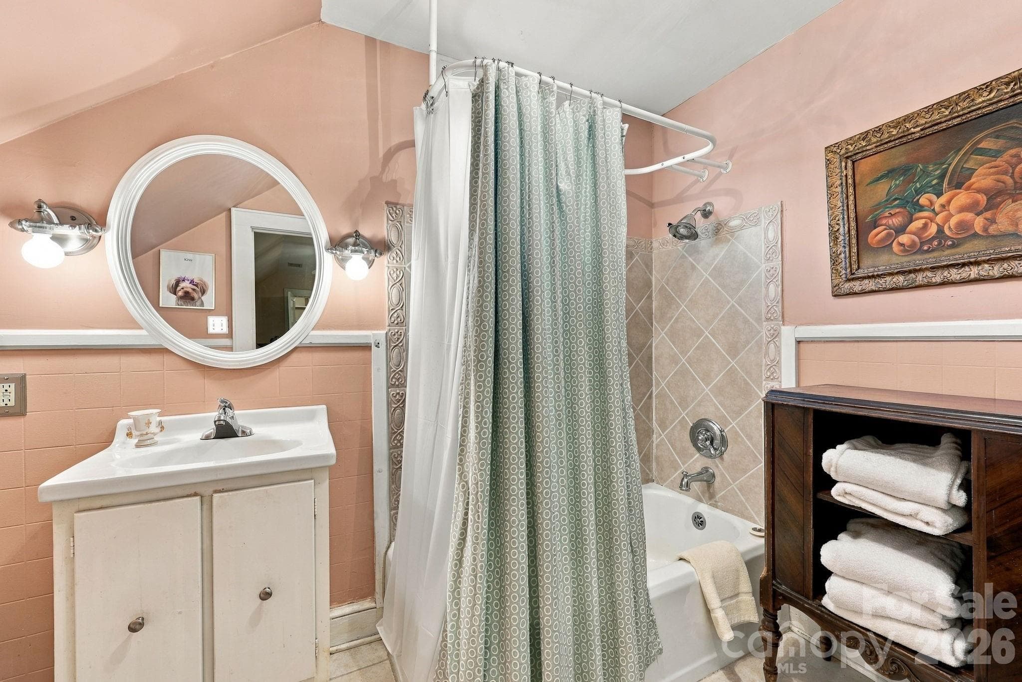 Upstairs bath. - 1200 Central Drive, Kannapolis