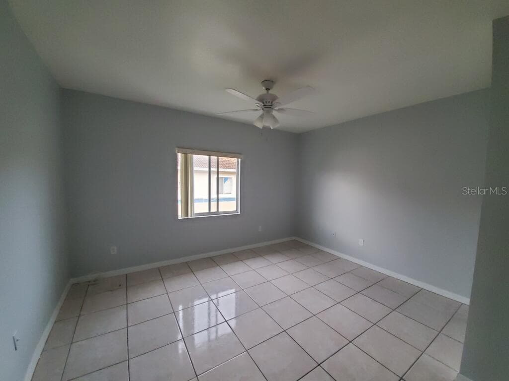 Condominium at 13215 VILLA VISTA DR #203, ORLANDO, photo 4 of 5