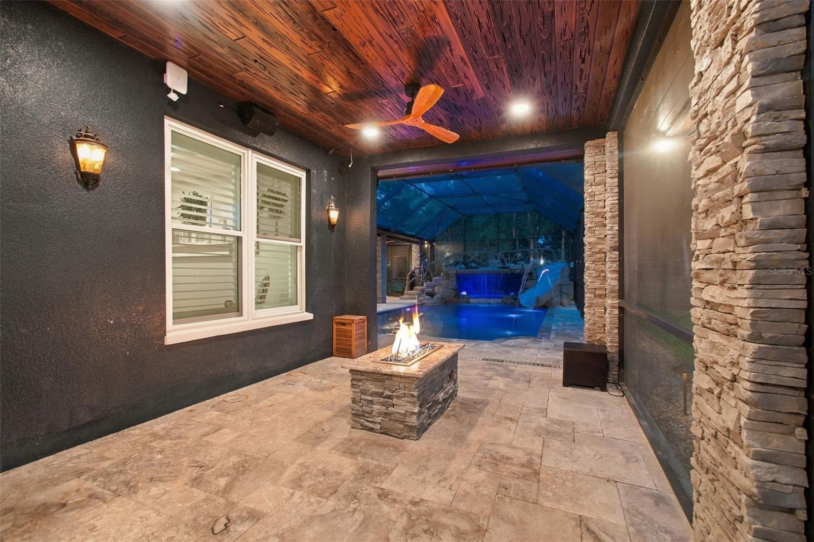 AN ENTERTAINMENT LANAI FOR SURE - 14122 CHESTERFIELD TRL, HUDSON