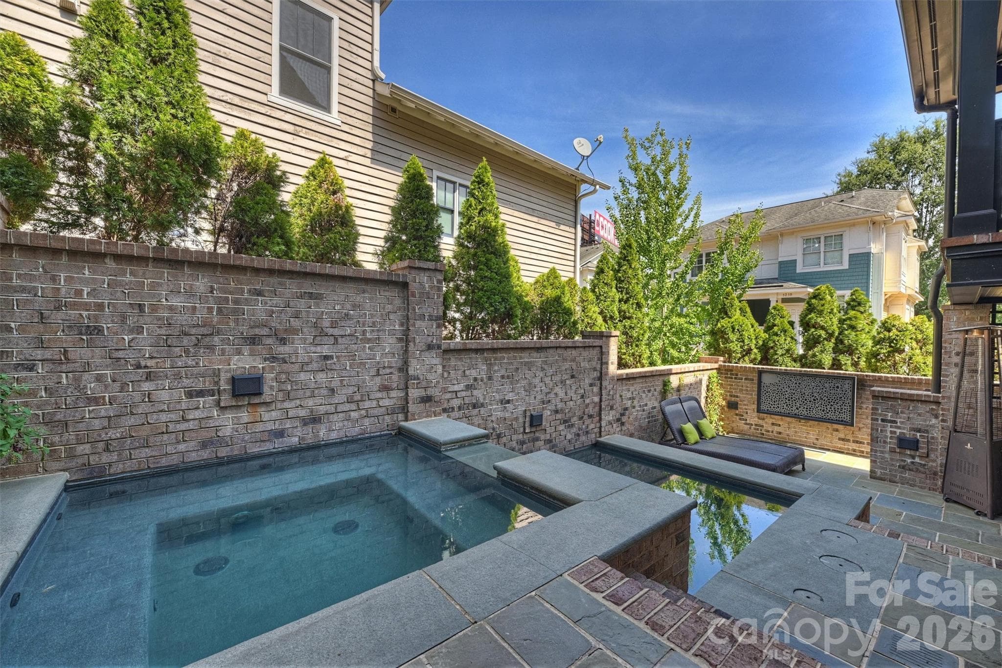 Heated Pool & Spa - 423 S Summit Avenue, Charlotte