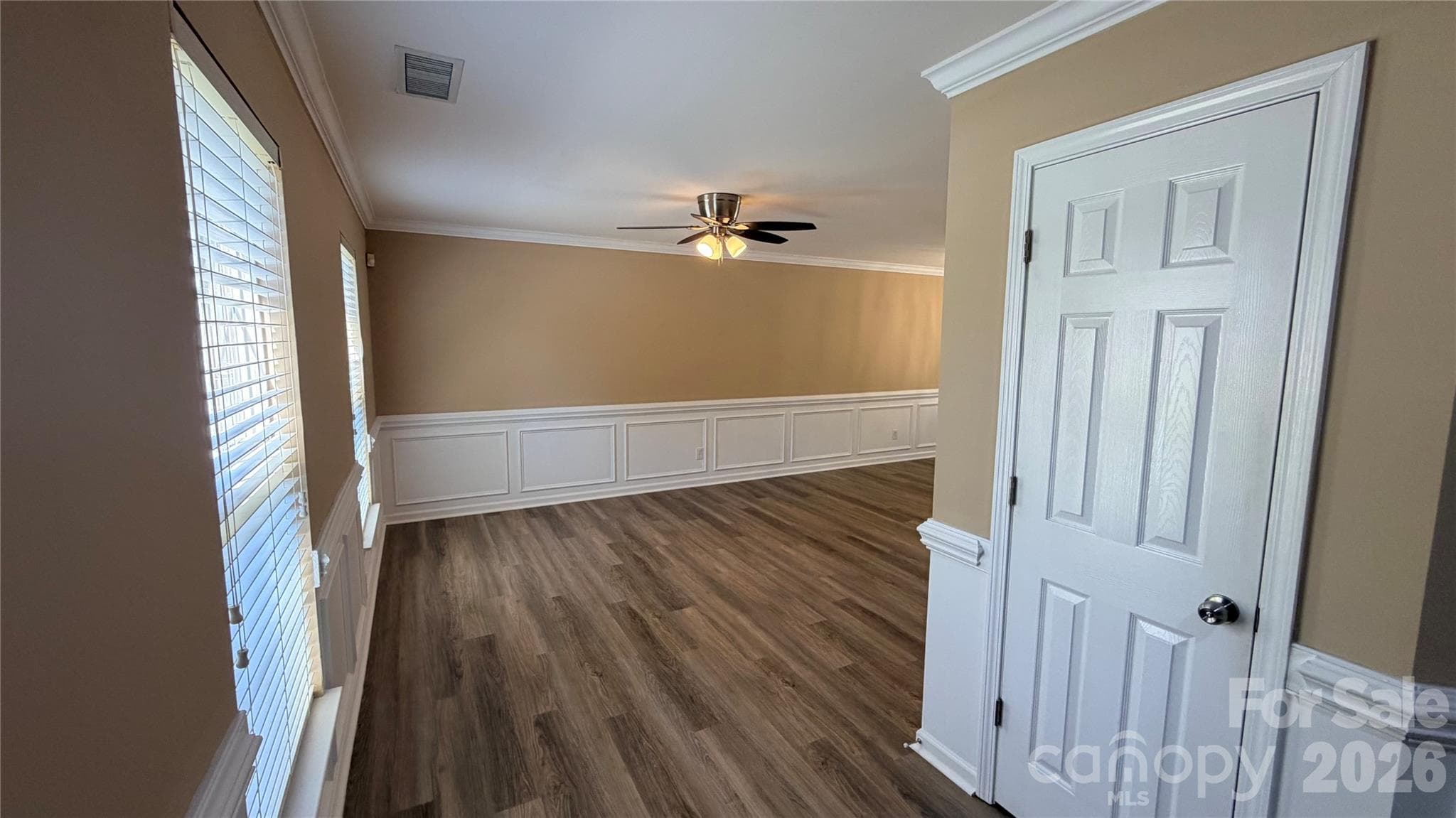 Single Family Residence at 9334 Arbor Creek Drive, Charlotte, photo 5 of 21