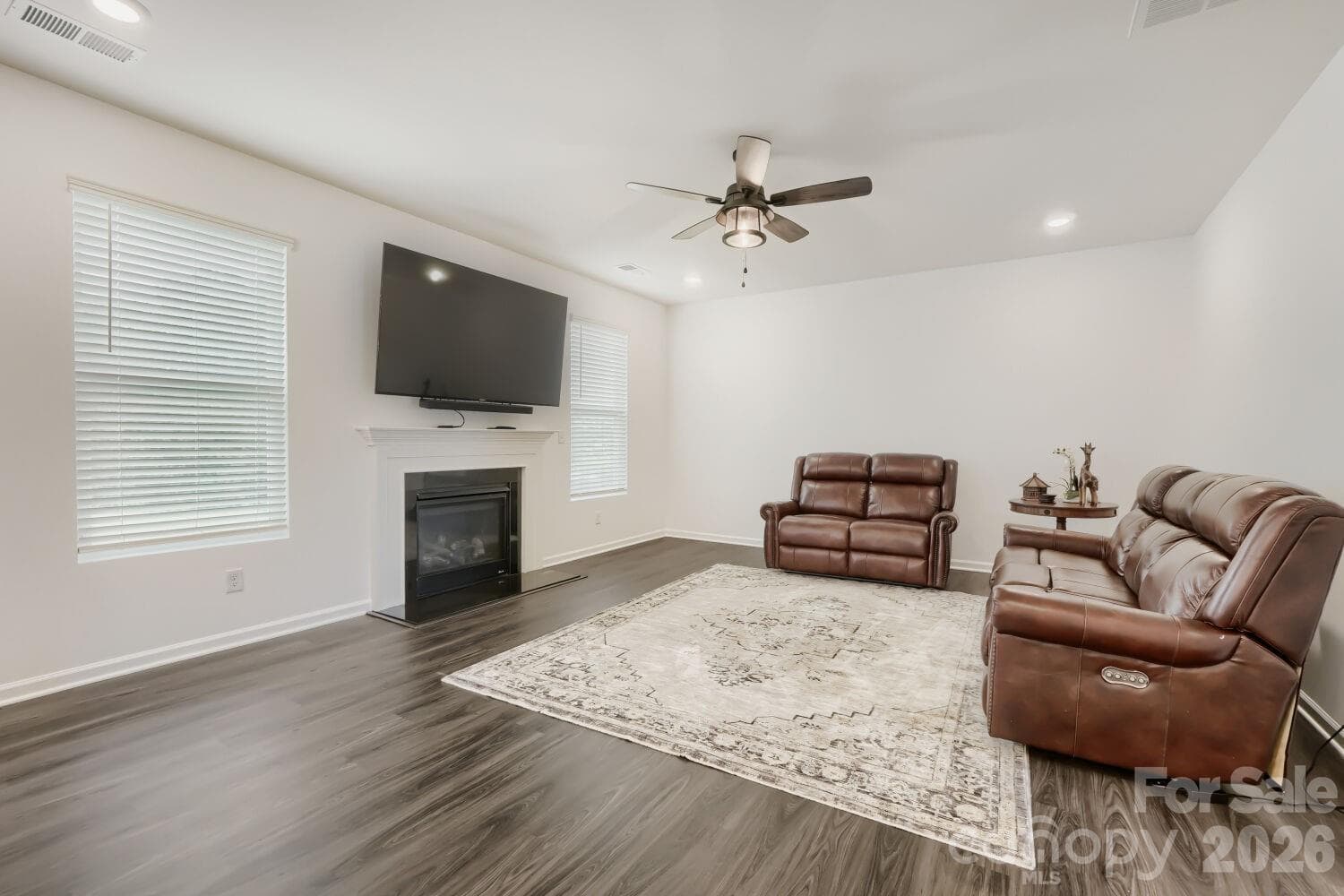 Single Family Residence at 133 Dawn Run Loop, Mooresville, photo 6 of 22