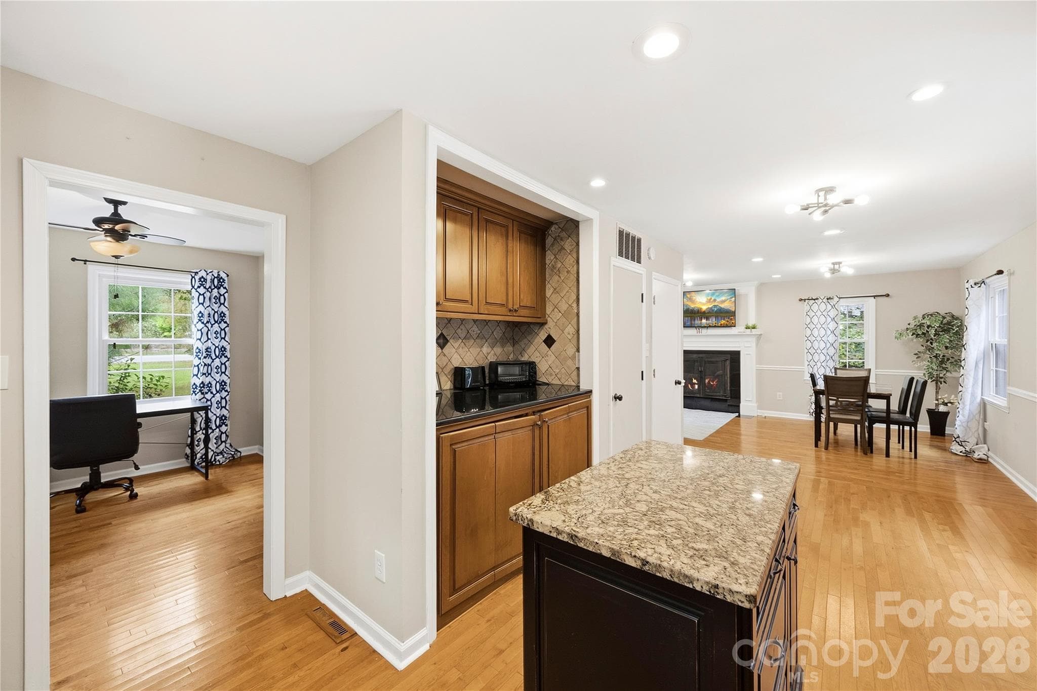 Single Family Residence at 3724 Beulah Church Road, Matthews, photo 13 of 39