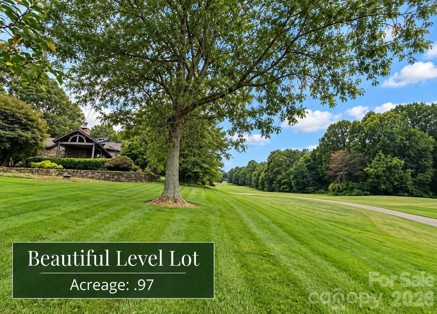 Beautiful landscaping on .97 acre. - 4821 Elmhurst Drive NE, Hickory