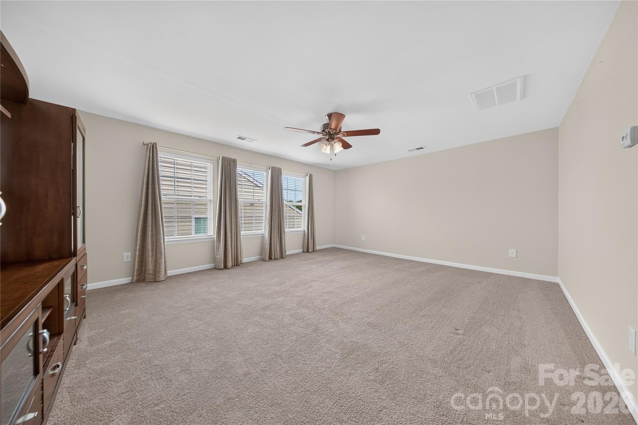 2nd  Floor Oversized Loft - 234 Fordham Court, Lancaster
