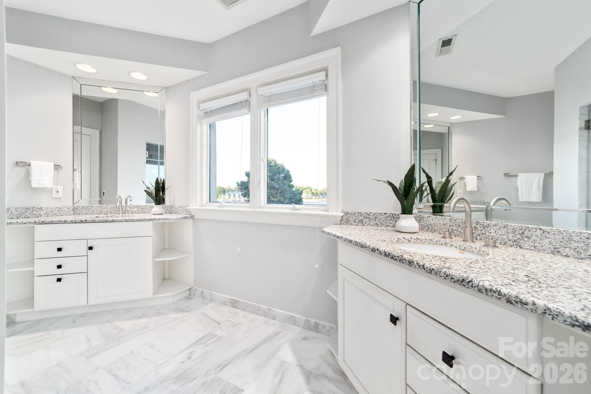 Single Family Residence at 18212 & 18210 Pompano Place, Cornelius, photo 20 of 41